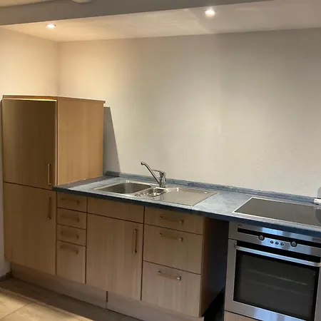 Pendler Montagewohnung Holzen