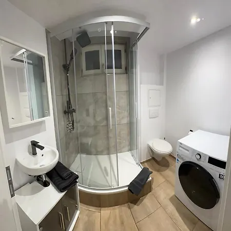 Pendler Montagewohnung Holzen