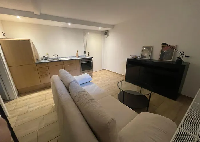 Pendler Montagewohnung Kandern, Loerrach, Basel D,ch, Fr *