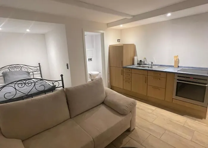 Pendler Montagewohnung Kandern, Loerrach, Basel D,ch, Fr アパート *