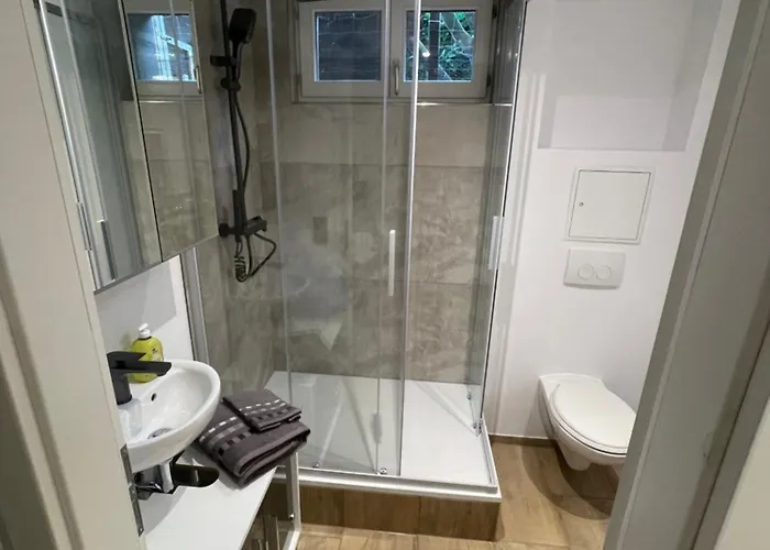 Pendler Montagewohnung Kandern, Loerrach, Basel D,ch, Fr *