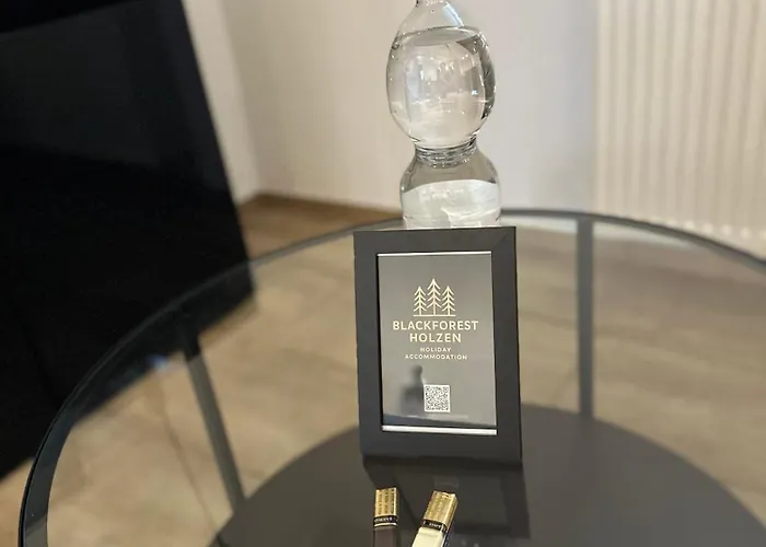 Pendler Montagewohnung Kandern, Loerrach, Basel D,ch, Fr アパート Holzen